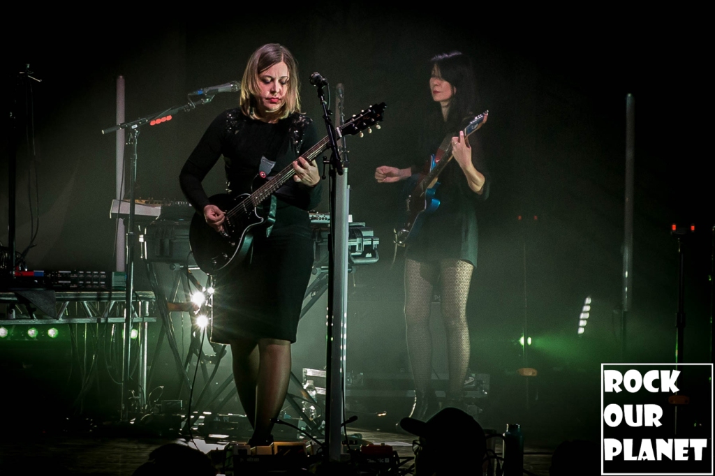 Sleater-Kinney w/ Joseph Keckler @ The Pageant, St. Louis, MO – November 5th, 2019